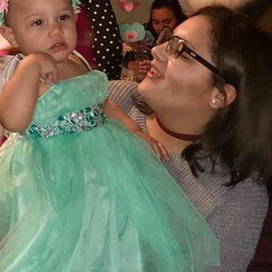 Meet your Posher, Betsabet